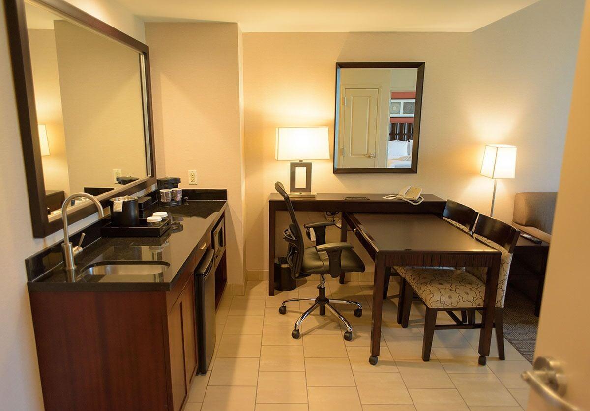 Embassy Suites Ontario - Airport Esterno foto