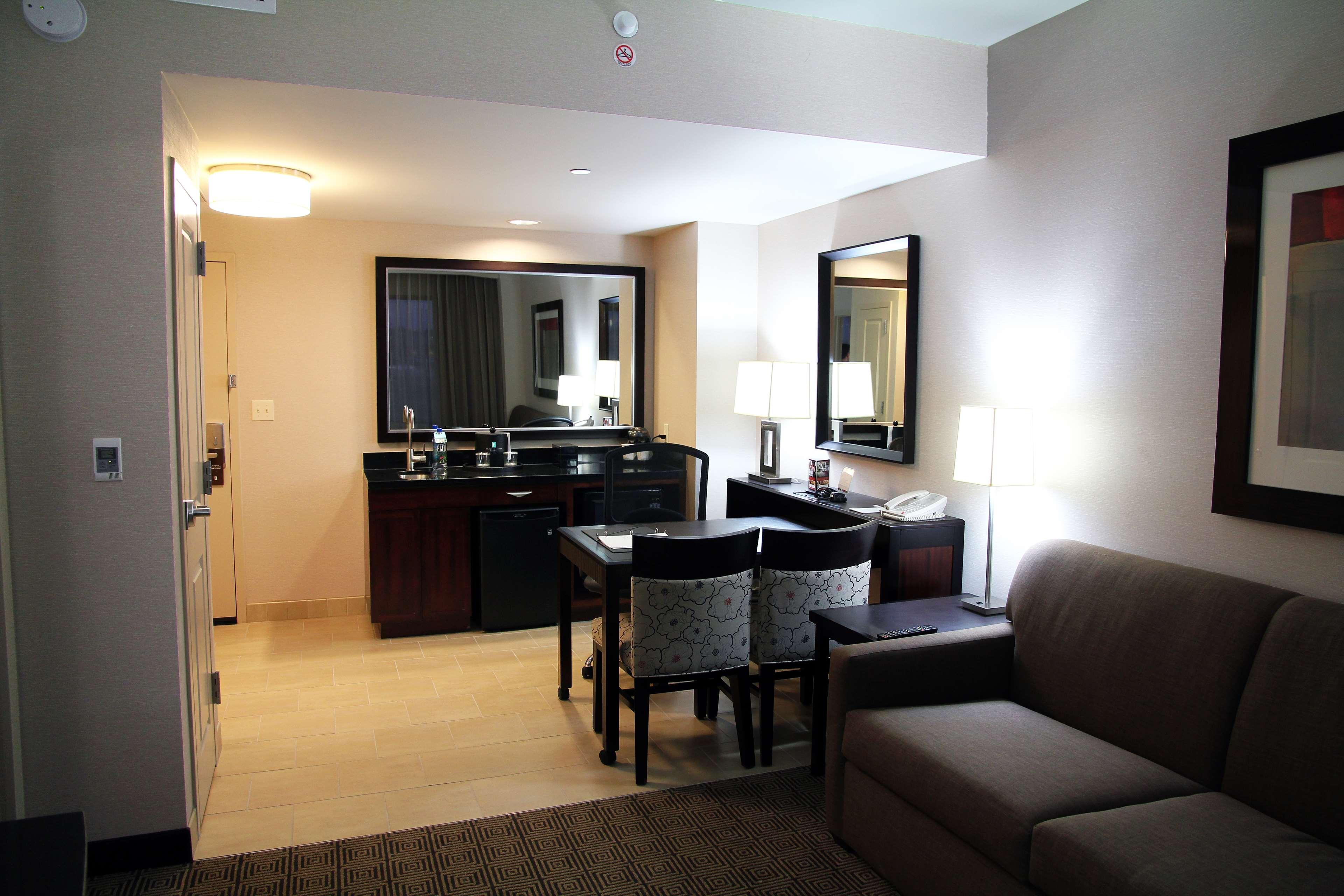 Embassy Suites Ontario - Airport Camera foto