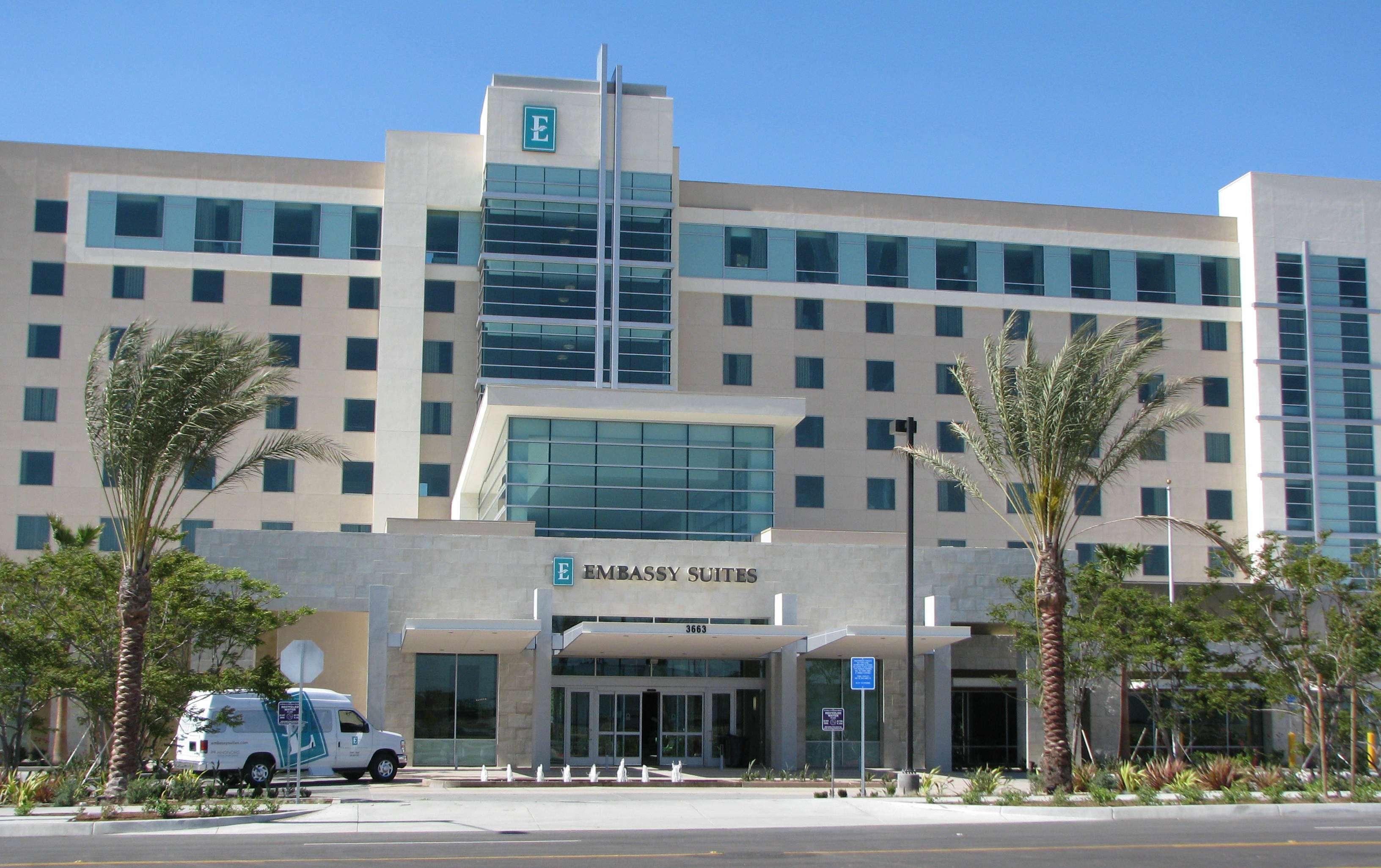 Embassy Suites Ontario - Airport Esterno foto