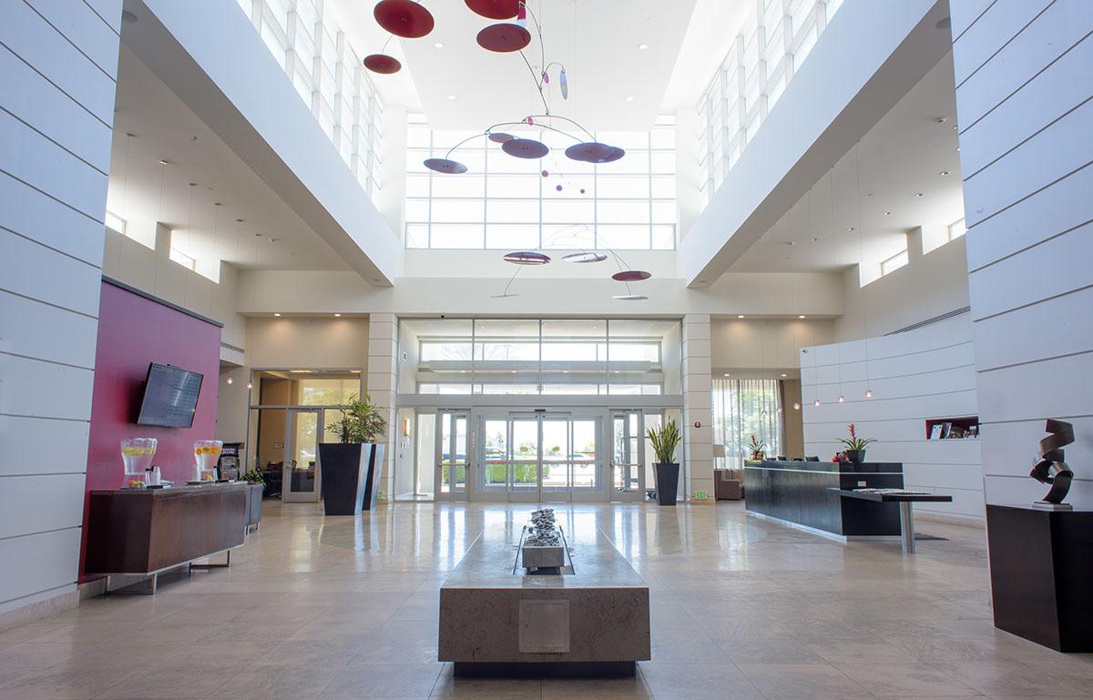 Embassy Suites Ontario - Airport Esterno foto