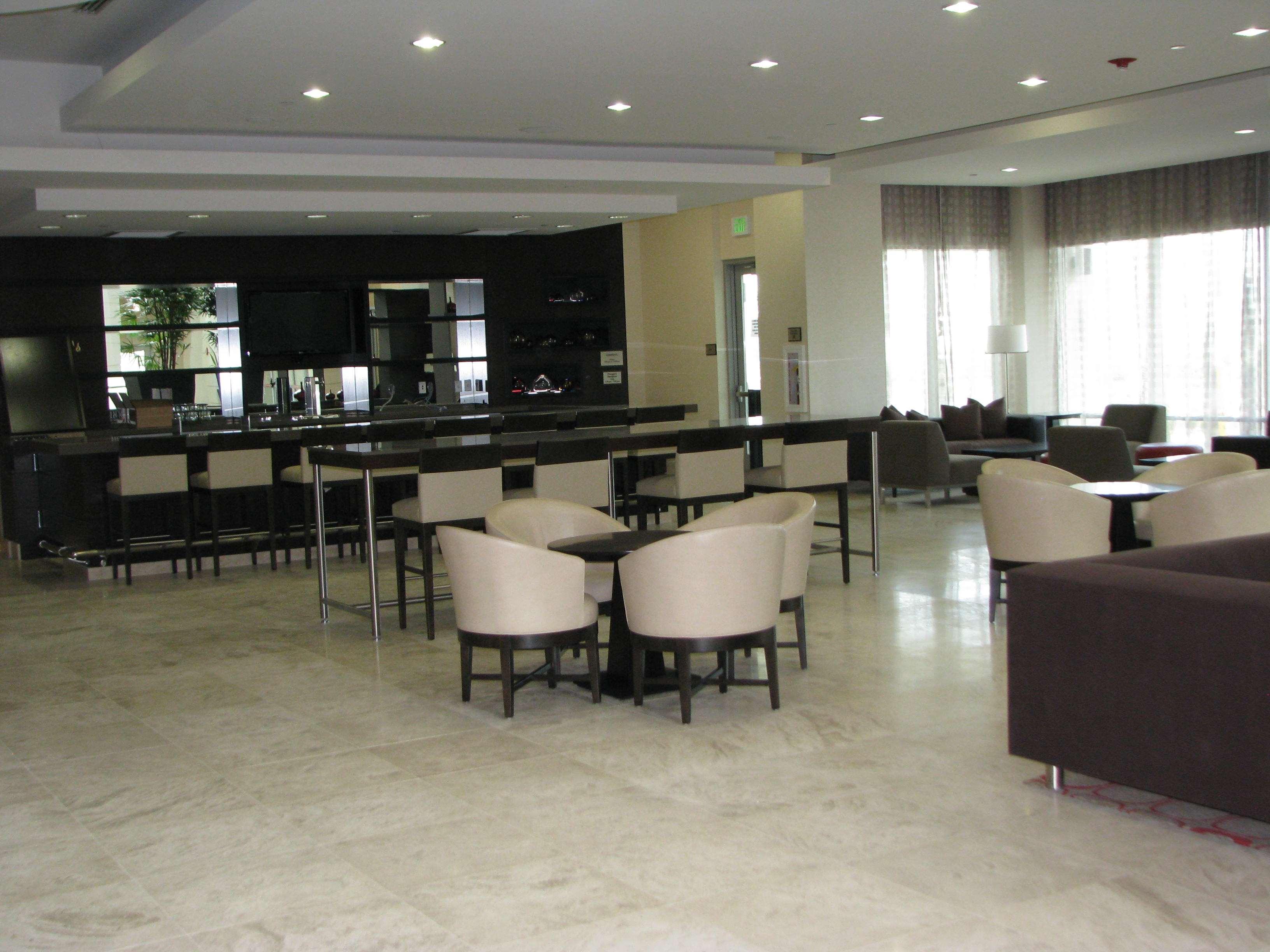 Embassy Suites Ontario - Airport Esterno foto