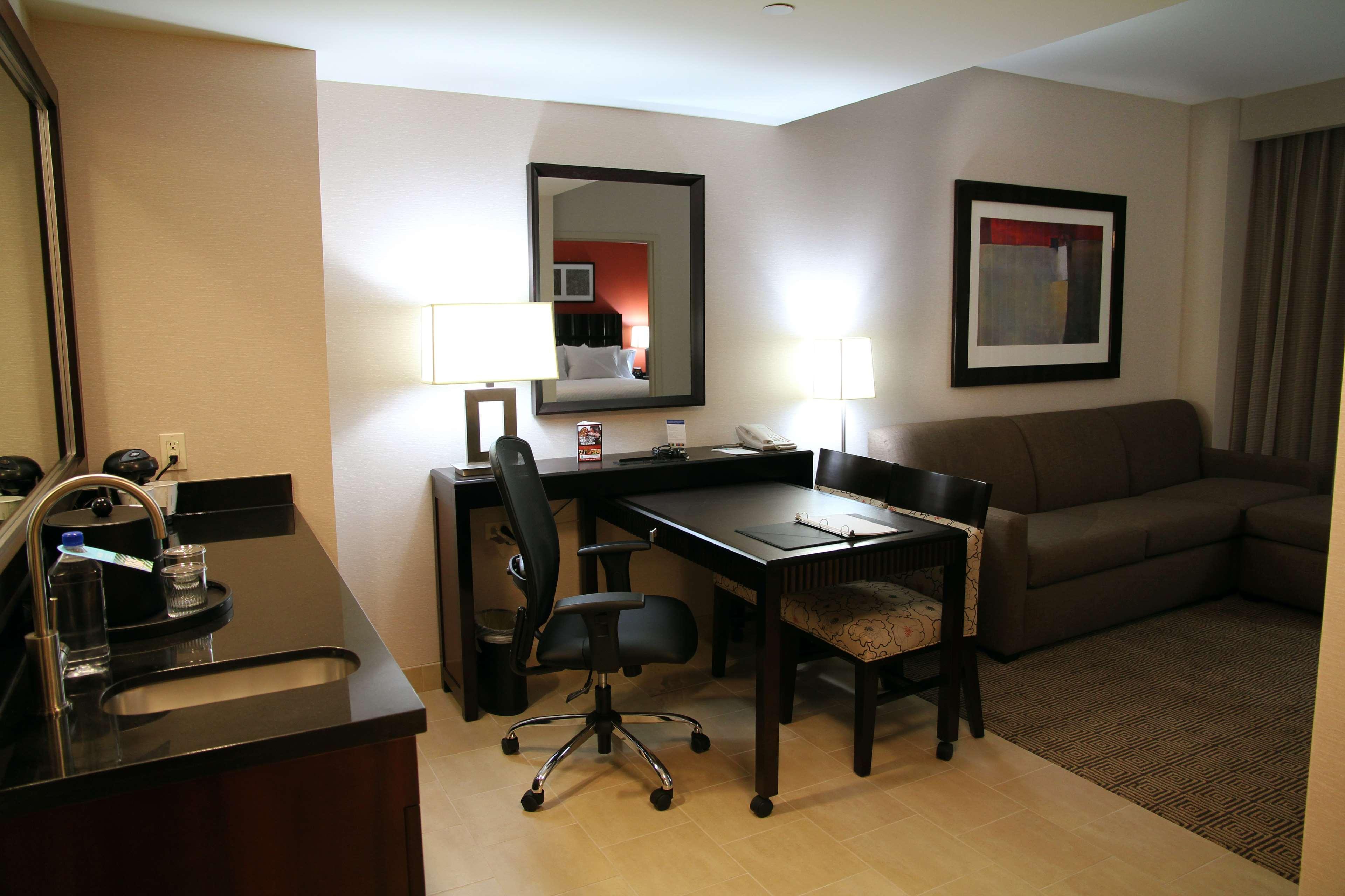 Embassy Suites Ontario - Airport Camera foto