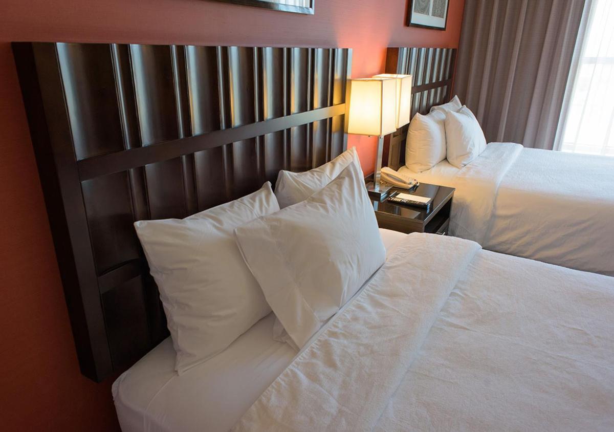 Embassy Suites Ontario - Airport Esterno foto