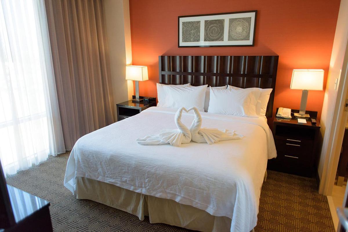 Embassy Suites Ontario - Airport Esterno foto