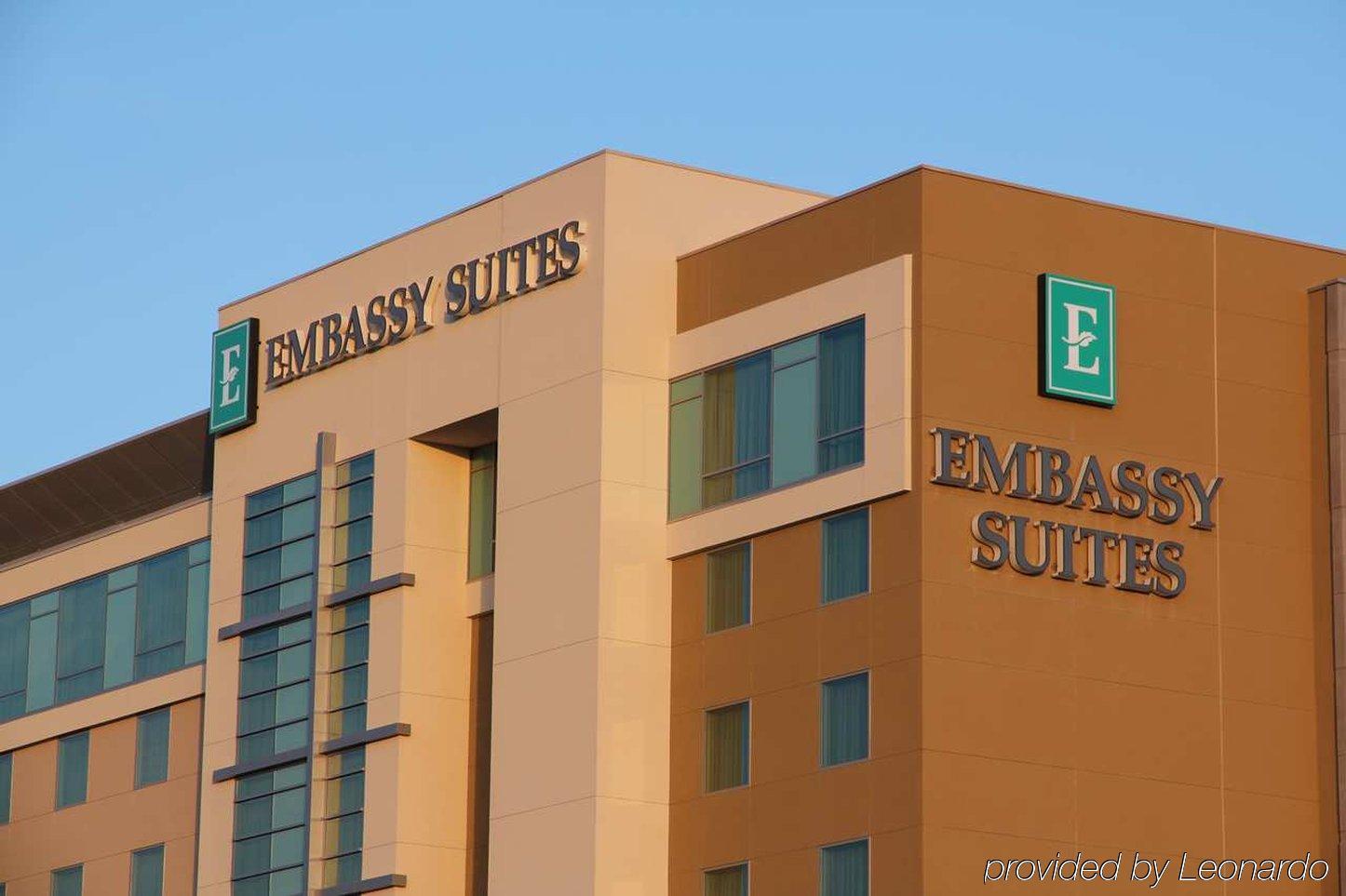 Embassy Suites Ontario - Airport Esterno foto